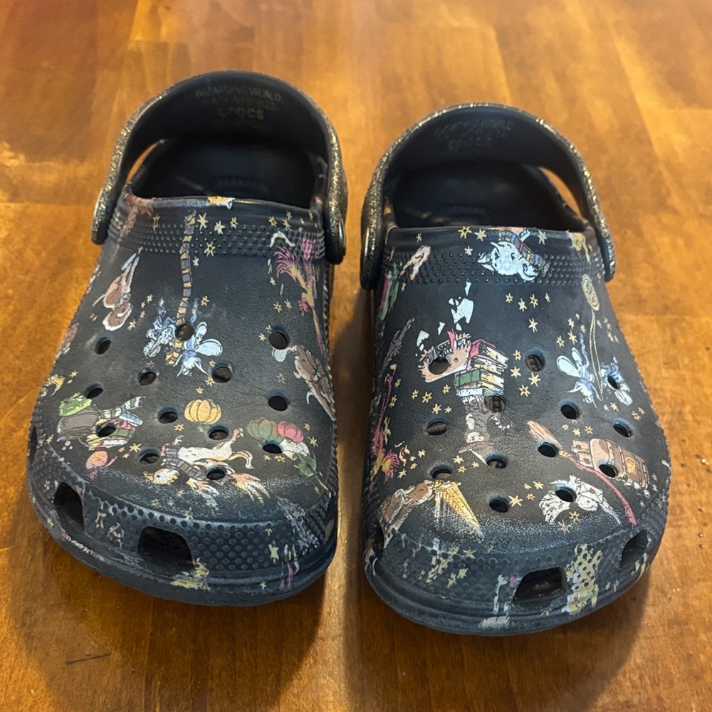 Wizarding World Vera Bradley Crocs